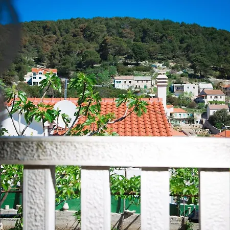 Holiday home Visilo Stone House