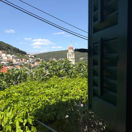 Holiday home Visilo Stone House