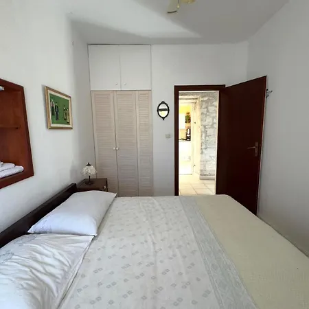 Visilo Stone House