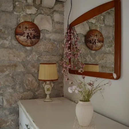 Visilo Stone House