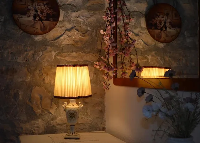 Visilo Heritage Stone House - A 300-year-old Legacy In The Heart Of Pucisca